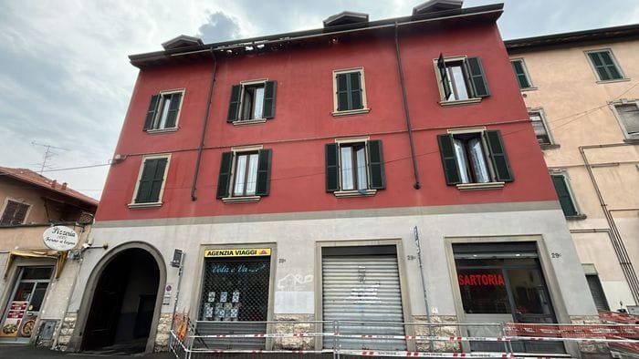 incendio in via san giovanni bosco a bergamo evacuate 13 persone strada riaperta alle 1630 foto e video