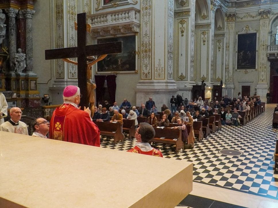 Il Vescovo in Cattedrale: «L’uomo non si realizza nel potere, ma nell’apertura fiduciosa all’altro»