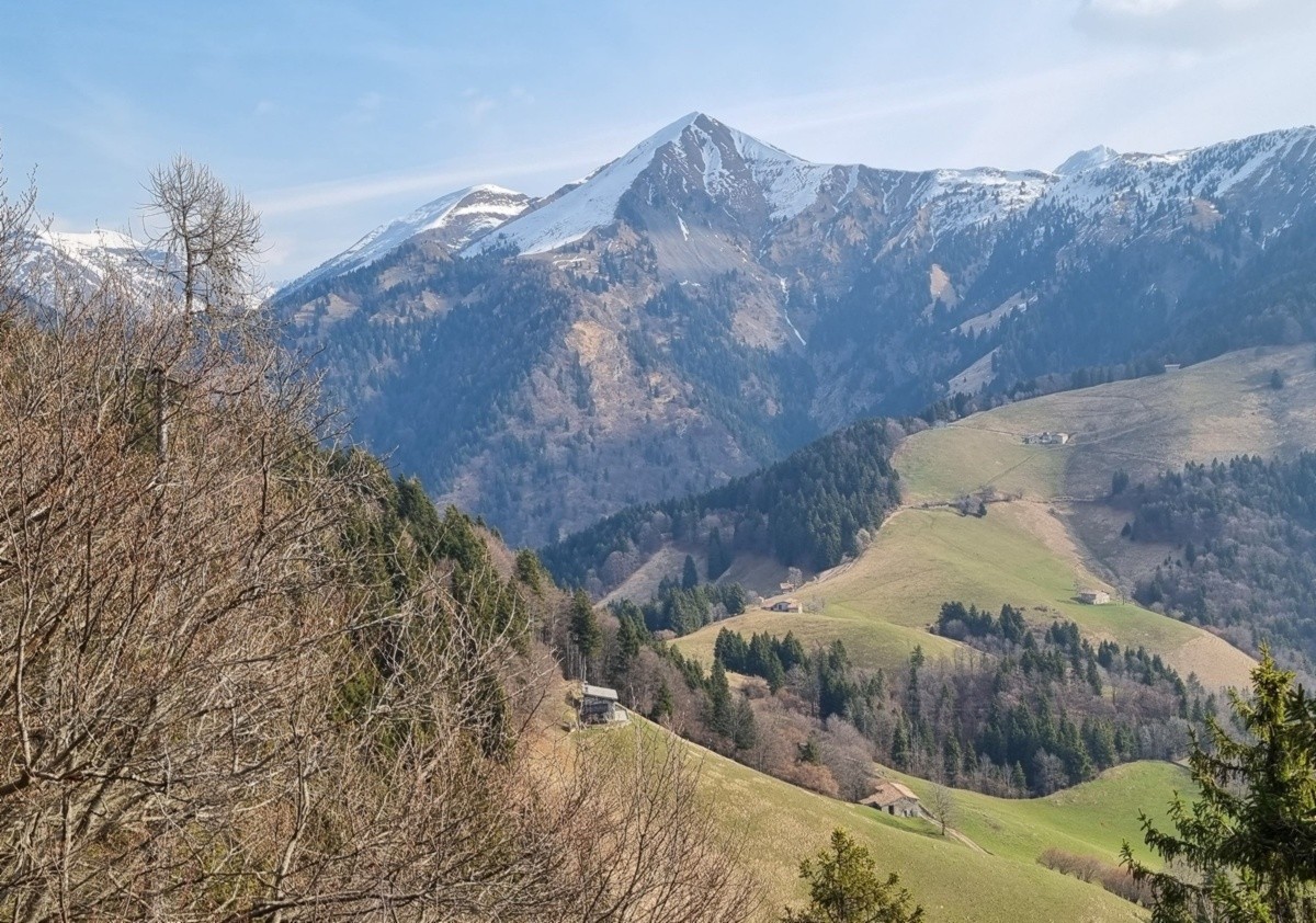 Nasolino e Valzurio: un trekking panoramico nell’anima della Val Seriana