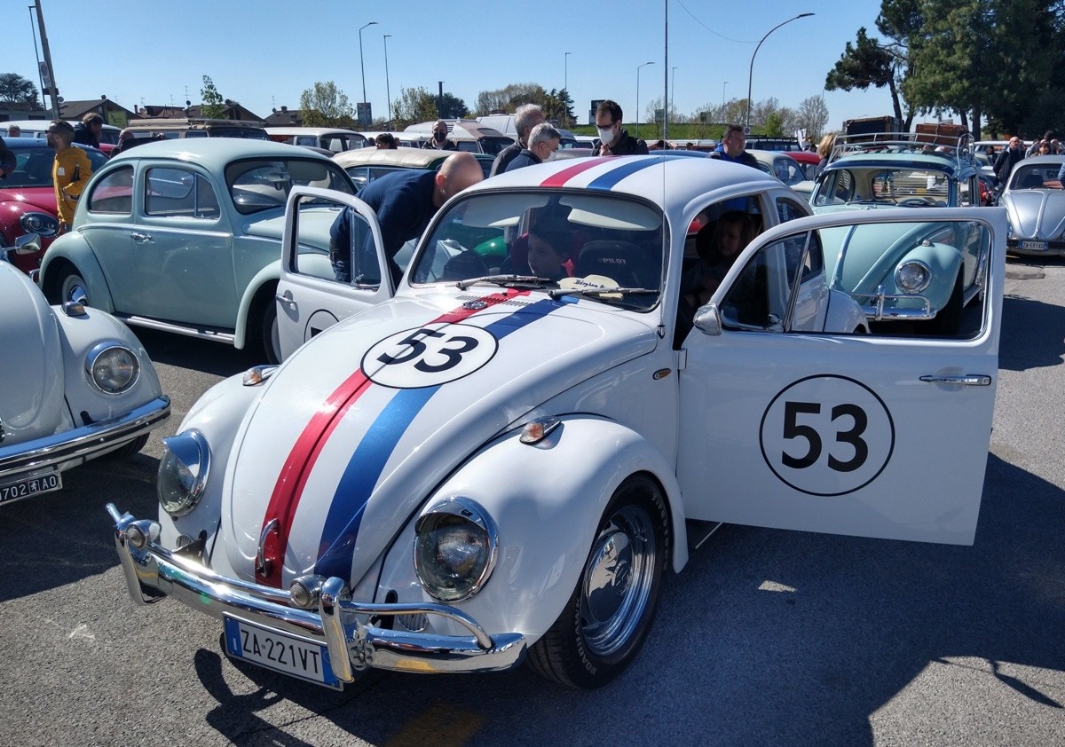 Tutti pazzi per il Maggiolino: a Bergamo arriva il «Bèrghem Bug»