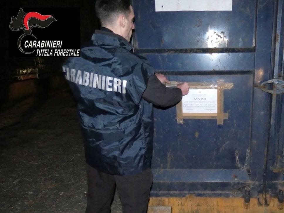Val Seriana, rifiuti stoccati illegalmente: tre imprenditori denunciati