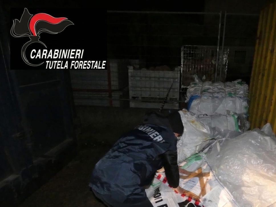 Val Seriana, rifiuti stoccati illegalmente: tre imprenditori denunciati