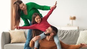 Avere figli non ci rende più felici. E allora? 