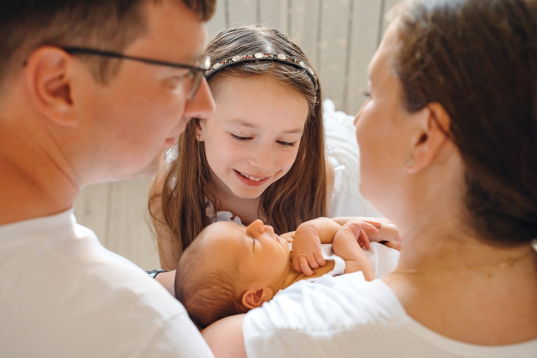 Avere figli non ci rende più felici. E allora? 