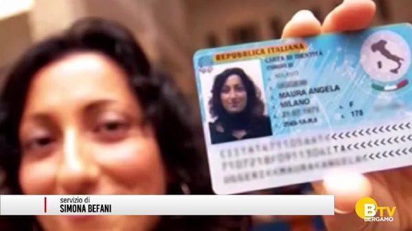 Dal 3 agosto la carta d'identità cartacea non vale più. All'appello mancano ancora 12mila bergamaschi