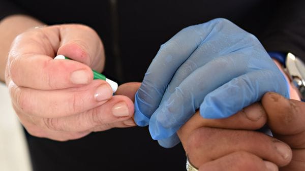 Hiv e malattie sessuali, nuovi test gratuiti da lunedì: Bergamo rafforza la prevenzione