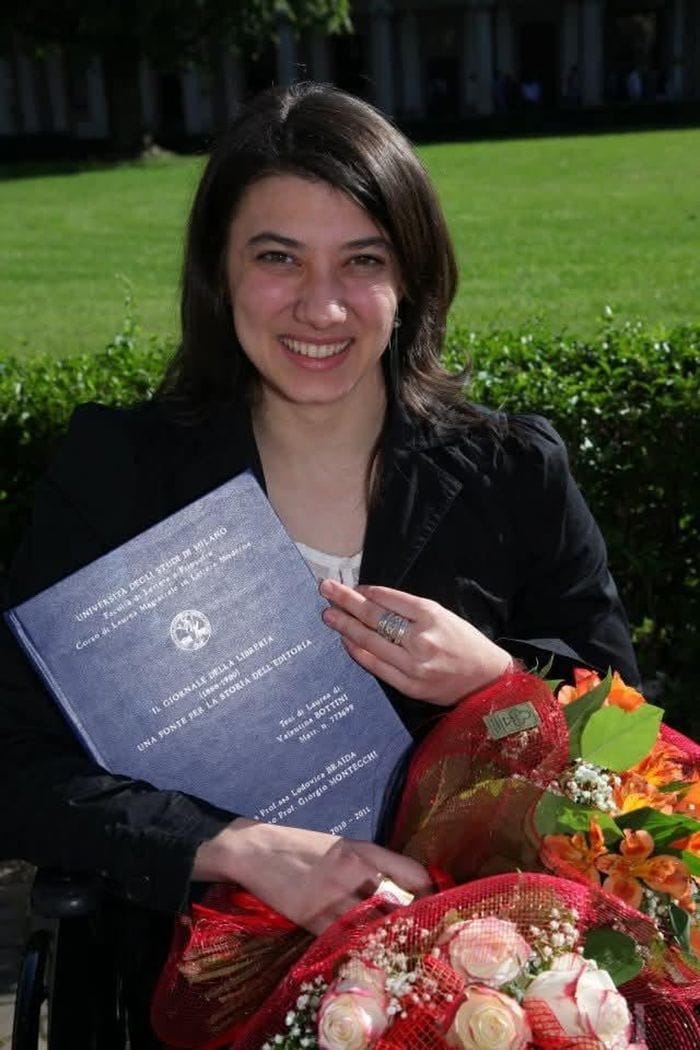 L’atassia tira il freno ai movimenti, ma il sorriso e la vita non si fermano