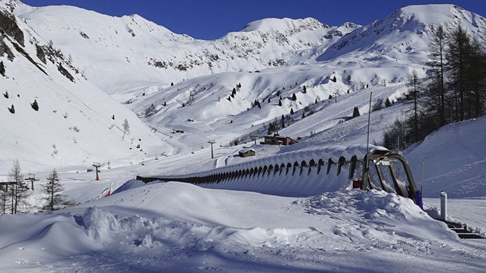 Val Brembana, a Pasqua pienone nelle stazioni sciistiche. E lunghe code sulla statale