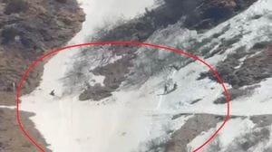 Valbondione, slavina verso il Curò. L’allarme: «Pericolosissimo salire sulla via Panoramica»