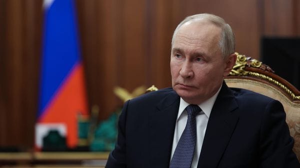 Le guerre impantanate a est, è ora di pace