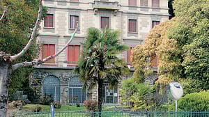 Un hotel nell’ex municipio di Lovere. «Segnali che rafforzano l’offerta turistica»