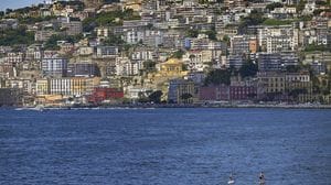 Napoli regina di Pasqua con 400mila turisti in città, boom di italiani