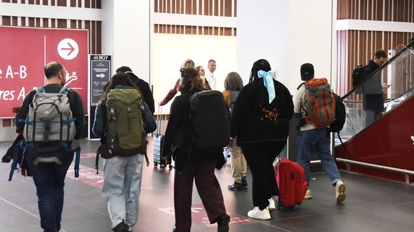 Controllori di volo in sciopero, venerdì 10 aprile possibili disagi