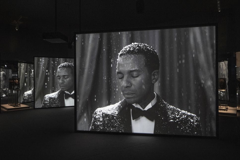 «Museum Dreams» a Bergamo l’antologica di Isaac Julien tra bellezza e inquietudine