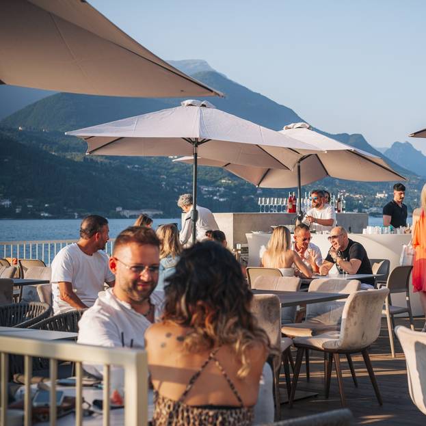 Dalla città al lago, il ritmo dell’estate firmato «Porticcioli»