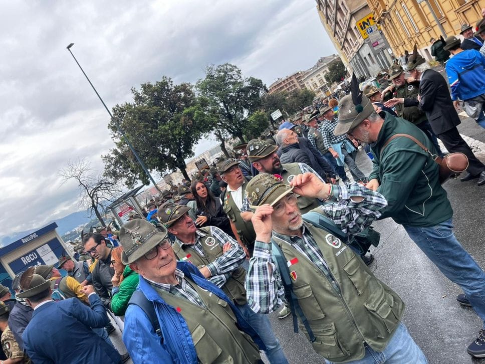 Alpini a Genova, è la giornata della sfilata. Seguila qui dalle 13.30 - Foto