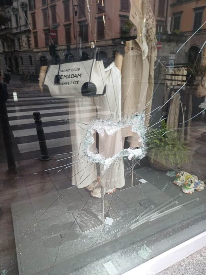 Nuova spaccata nella notte in centro a Bergamo: colpita Alessandra Venturi in via Spaventa