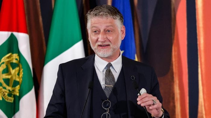https://storage.ecodibergamo.it/media/photologue/2026/5/13/photos/cache/le-zuffe-a-destra-fra-governo-e-cultura_1801d6ba-4eaf-11f1-b445-8139bff18eaa_1920_1080_v3_large_16_9.jpg