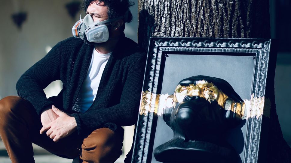 Colore e forme tridimensionali per una mostra in Città Alta: in piazza Vecchia l’arte di Cristian Basile