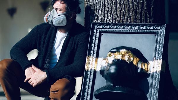 Colore e forme tridimensionali per una mostra in Città Alta: in piazza Vecchia l’arte di Cristian Basile