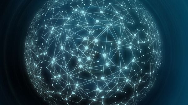 Dalle strade ai social network, l'IA impara a capire le reti complesse 