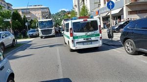 Il saluto al papà, poi  travolto mentre attraversava la strada: Giulio morto a 9 anni