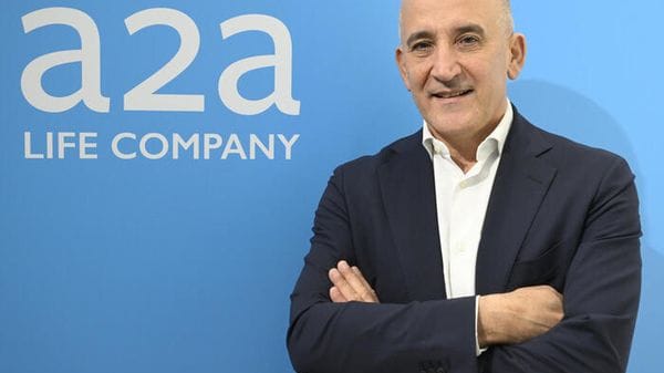 Mazzoncini, A2a conferma l'impegno nella transizione ecologica