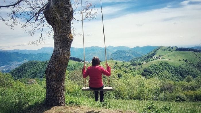 «Sull’altalena si torna bambini...»