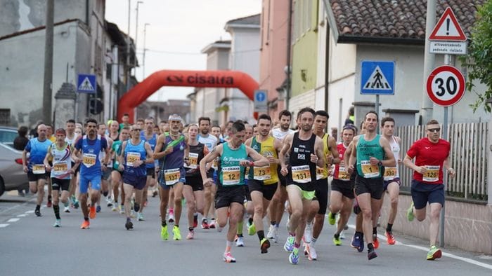 Tornano i venerdì di corsa: conto alla rovescia per il Fosso Bergamasco 2026