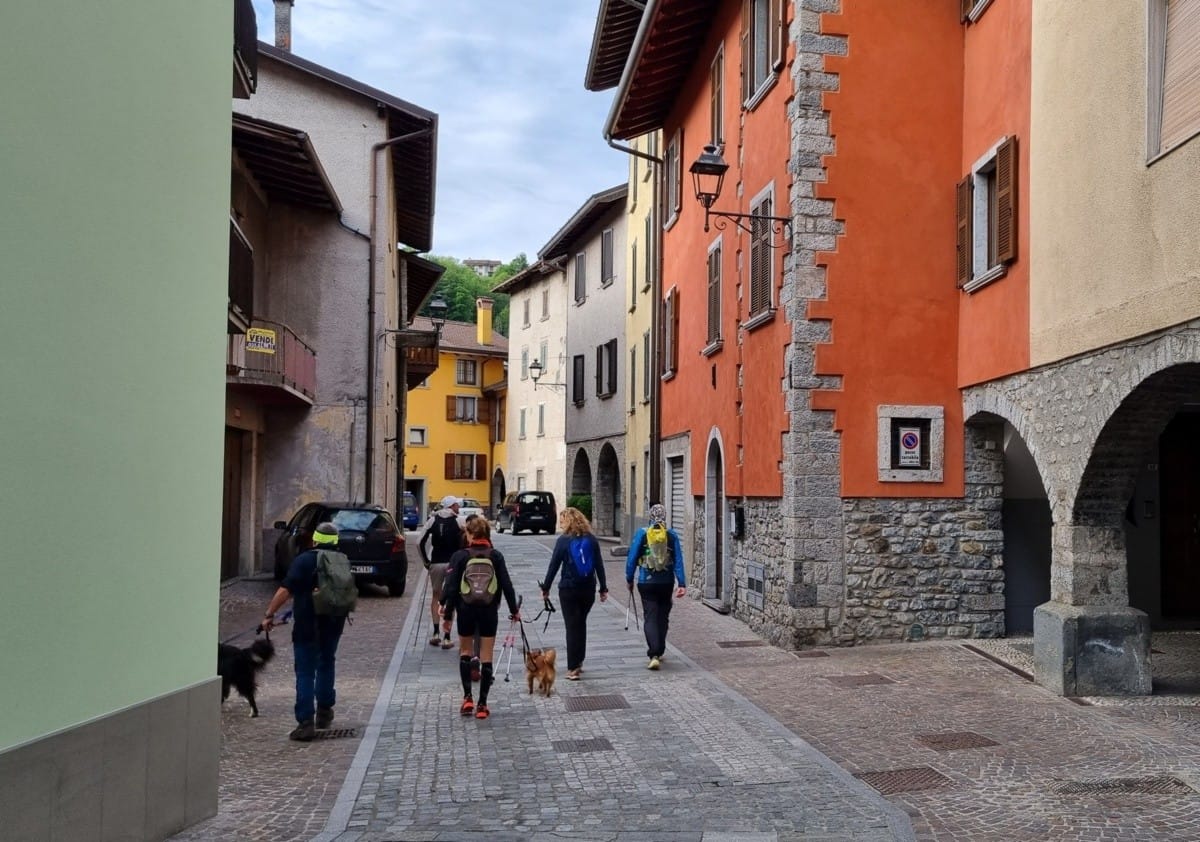 Il fascino delle antiche contrade della Val Brembilla (parte 1)