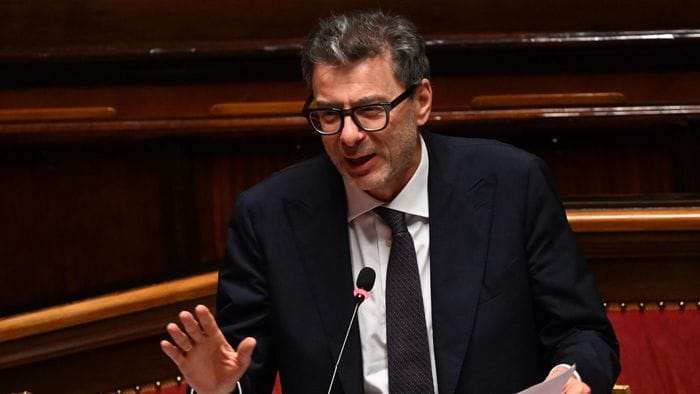 tra grecia e italia un sorpasso di crescita