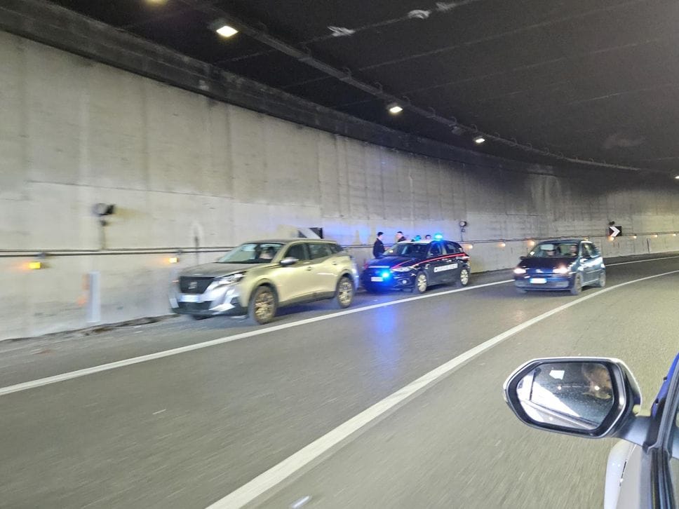 Mapello, moto contro un’auto all’uscita della galleria dell’Asse: grave un 51enne