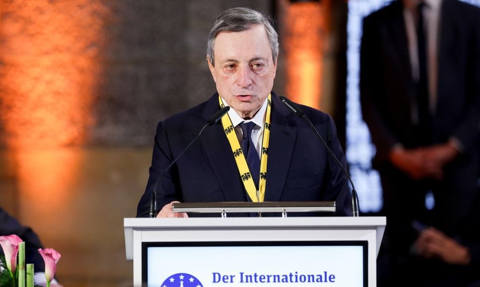 Draghi e Stiglitz applauditi ma ignorati
