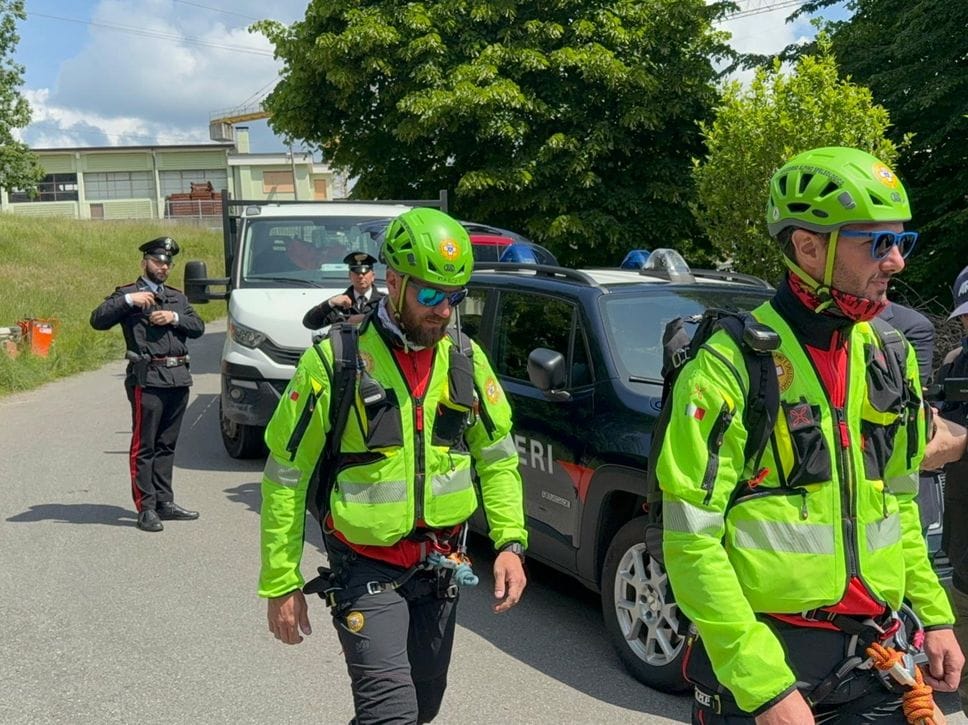 Caso Pamela Genini, nuove ricerche a Sant’Omobono. Dolci  dai carabinieri - Foto e video