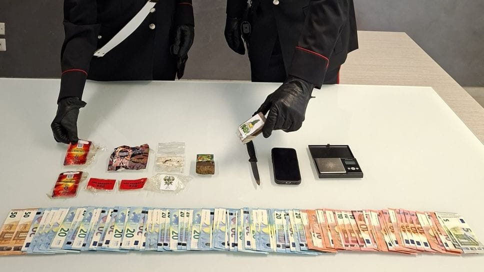 Covo, 23enne arrestato per spaccio. In casa 170 grammi di hashish
