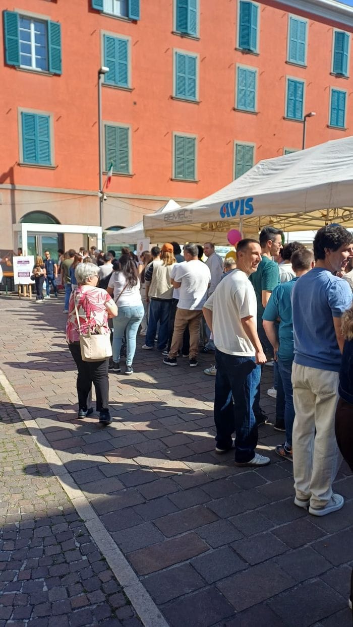 A Sarnico pienone per «Un lago di vino»