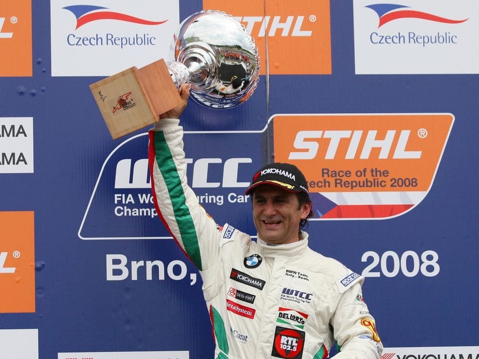 Addio ad Alex Zanardi, il coraggio oltre il limite. La lezione di vita nella visita all’Università di Bergamo - Video