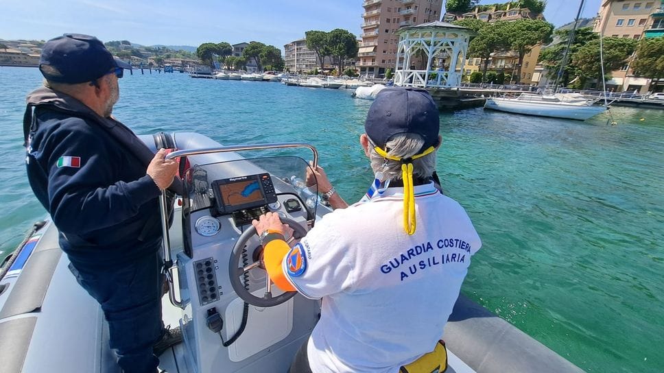 Lago d’Iseo, assaggio d’estate: cominciati anche i controlli sul bacino-Foto
