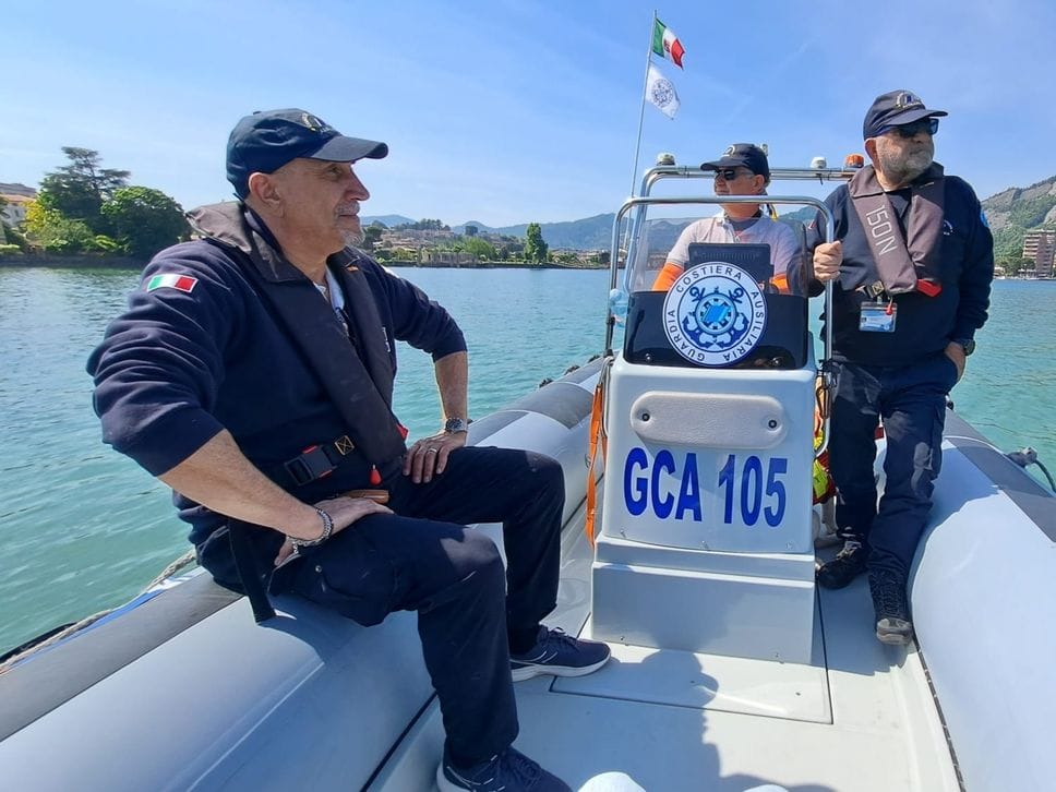 Lago d’Iseo, assaggio d’estate: cominciati anche i controlli sul bacino-Foto