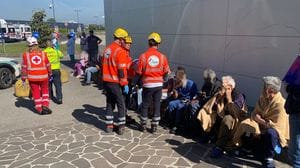 Principio d’incendio al policlinico San Marco: allarme terminato, pazienti rientrati - Foto e video