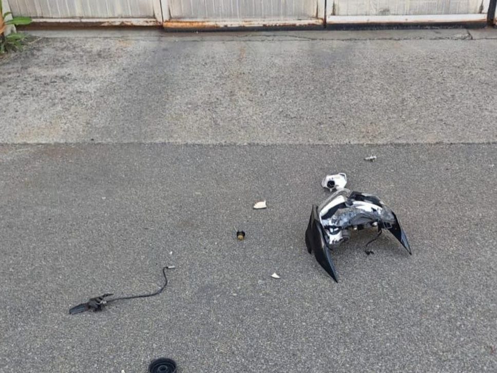 Schianto contro l’inferriata di una ditta a Grassobbio: motociclista grave