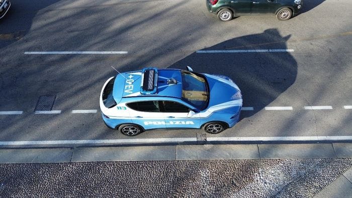 furto in un negozio di cosmetici nel centro di bergamo arrestata una 23enne da Ecodibergamo.it furto in un negozio di cosmetici nel centro di bergamo arrestata una 23enne