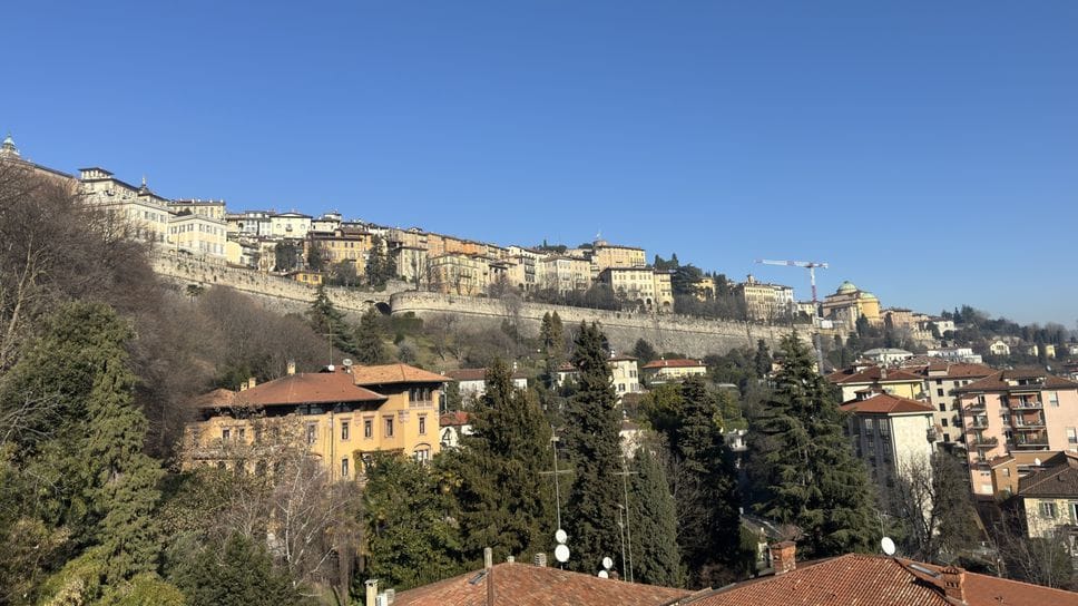 Meteo, a Bergamo un fine settimana con temperature estive: fino a 30°C in pianura