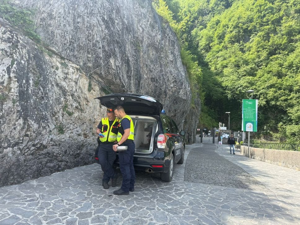 Pamela Genini, secondo giorno di ricerche. Chiusa anche la provinciale per la Valle Imagna: code e traffico - Video