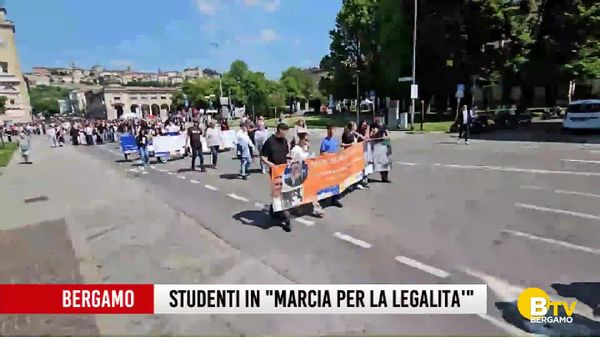 Bergamo, studenti in marcia per la legalità