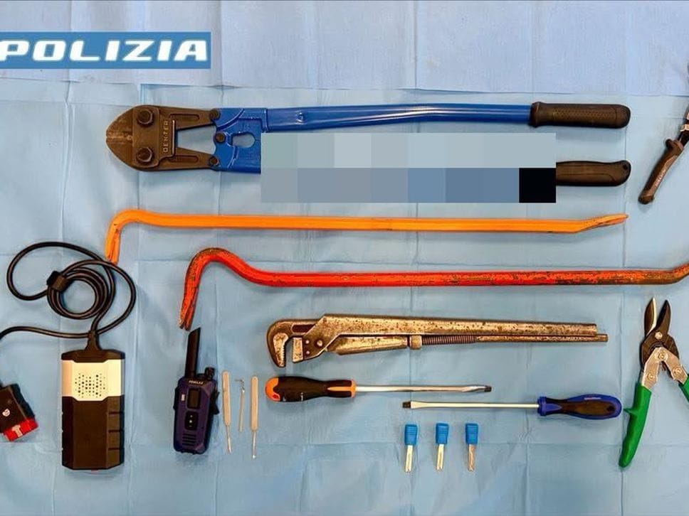 Arrestato il responsabile della spaccata da Tiziana Fausti:  decisivi auto rubata e video delle telecamere