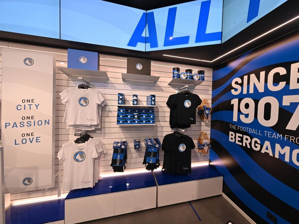 Atalanta, ecco il nuovo logo: la Dea torna nel tondino «a testa alta» - Foto