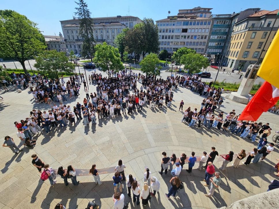 Bergamo, studenti in marcia per la legalità - Foto