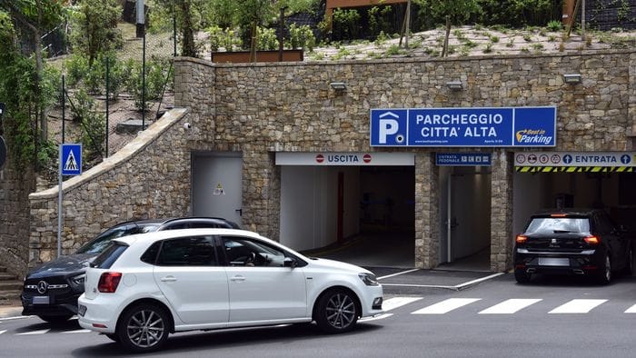https://storage.ecodibergamo.it/media/photologue/2026/5/22/photos/cache/parking-fara-si-chiude-il-braccio-di-ferro-al-comune-oltre-un-milione-di-euro_af682246-5550-11f1-ae0e-72b229a51ad1_1920_1080_v3_large_16_9.jpg