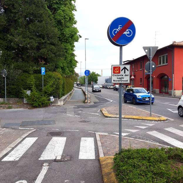 Se costruiamo ciclabili facciamole (almeno) con buon senso